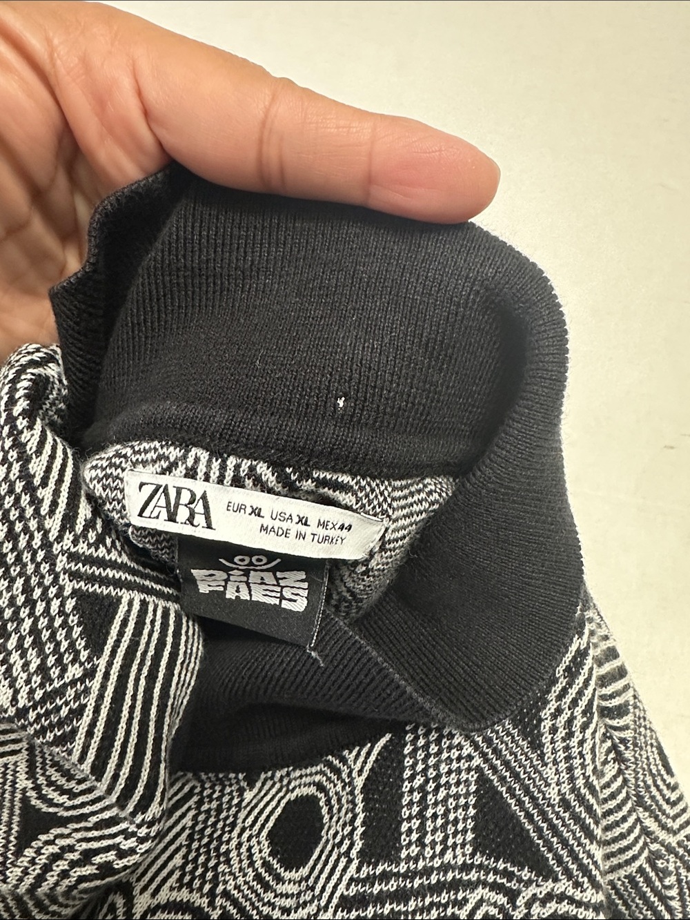 Zara Diaz Faes Sweater Shirt Black White Button Up Stretchy Mens XL - Picture 7 of 7
